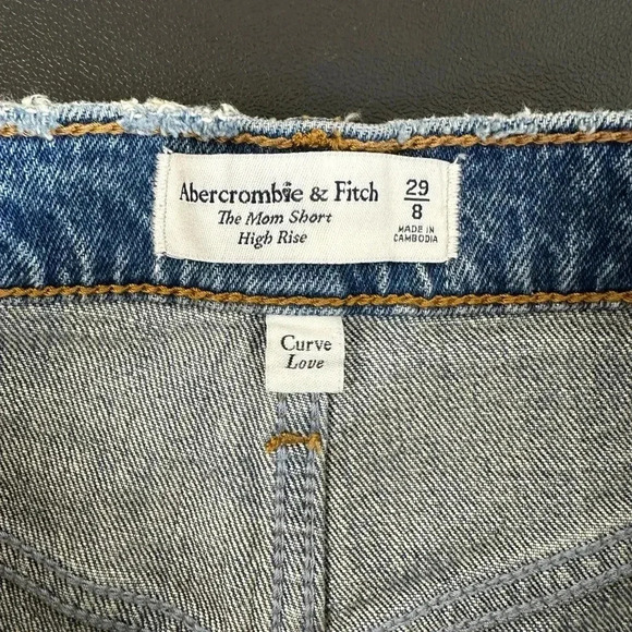 Abercrombie & Fitch Curve Love High Rise Mom Short size 29/ 8 - Picture 5 of 7